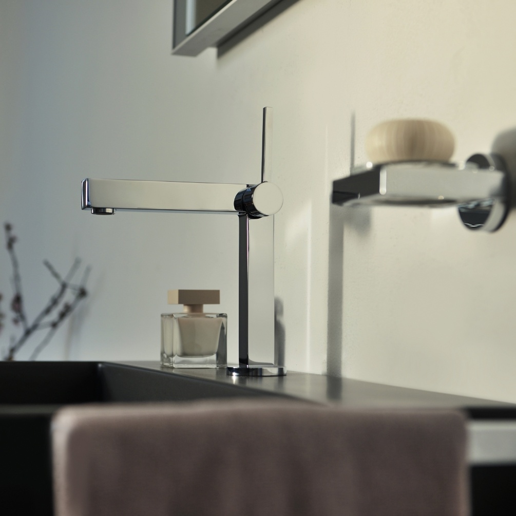 Close up product lifestyle image of the Keuco Edition 90 Single Lever Basin Mixer 150 56080 130100